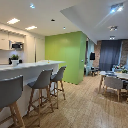 Modern & Cozy Flat In Center * גרנדה