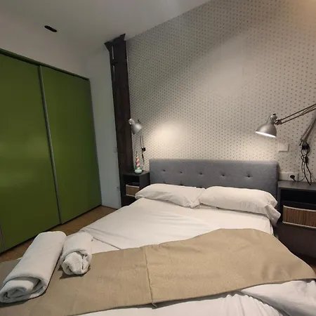 Modern & Cozy Flat In Center