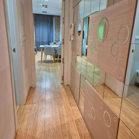 Modern & Cozy Flat In Center * גרנדה
