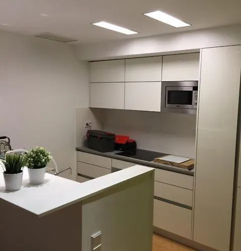 Modern & Cozy Flat In Center Апартаменты Гранада
