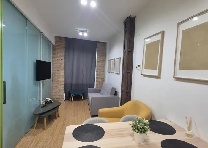 Modern & Cozy Flat In Center