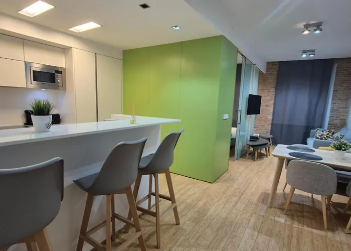 Modern & Cozy Flat In Center * Гранада