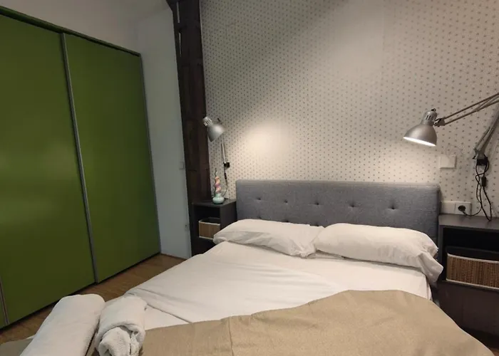 Modern & Cozy Flat In Center