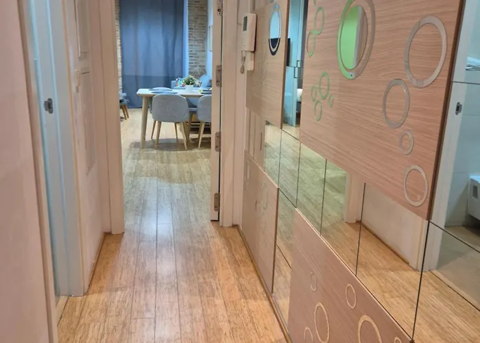 Modern & Cozy Flat In Center * Гранада