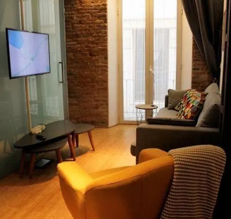 Modern & Cozy Flat In Center *