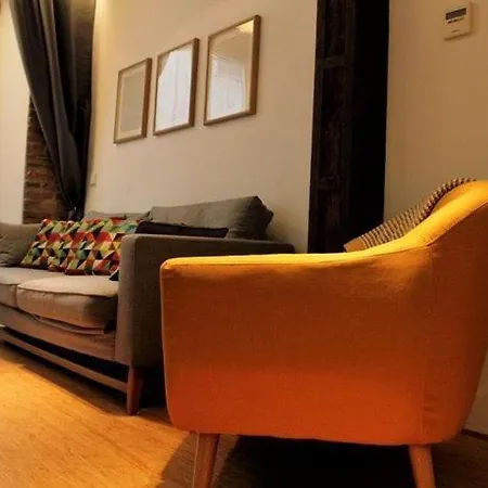 Modern & Cozy Flat In Center * Гранада